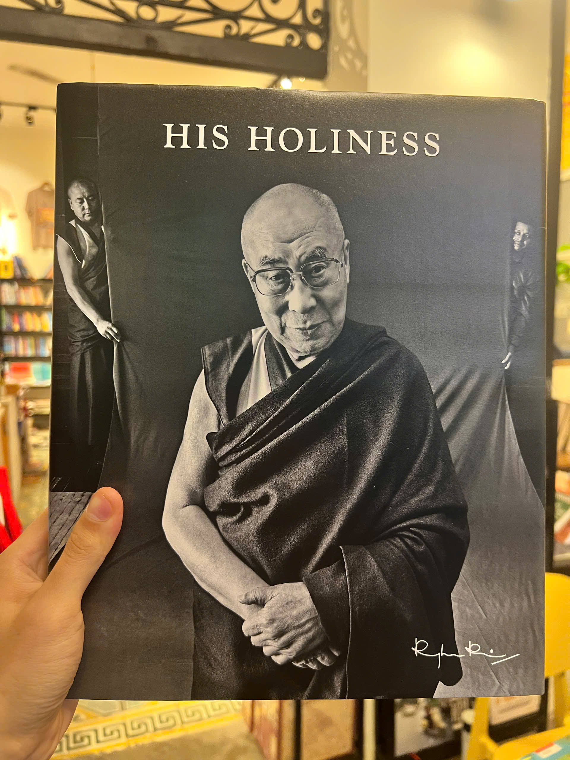 Sách - His Holiness: The Fourteenth Dalai Lama | Photography / Ngoại văn Bìa cứng / Nhập khẩu