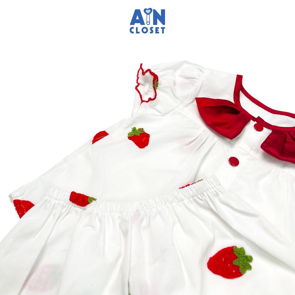 Bộ quần áo ngắn bé gái họa tiết Dâu đỏ thêu cotton - AICDBGDWDB52 - AIN Closet