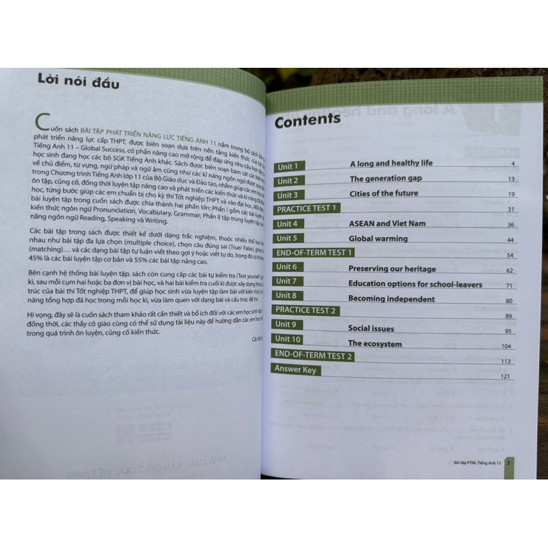 Hình ảnh Sách - Bài tập phát triển năng lực Tiếng Anh 11 - KL
