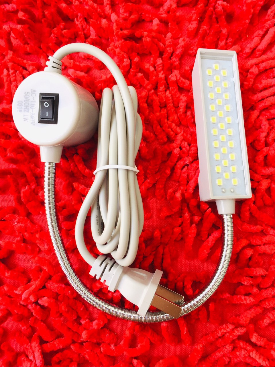 Đèn led gắn máy may 30 bóng hít nam châm