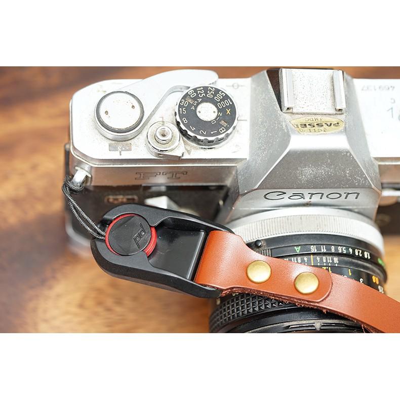Dây Đeo Tay - Handstrap Máy Ảnh Da Bò Handmade Móc Peak Design - Hàng Chính Hãng