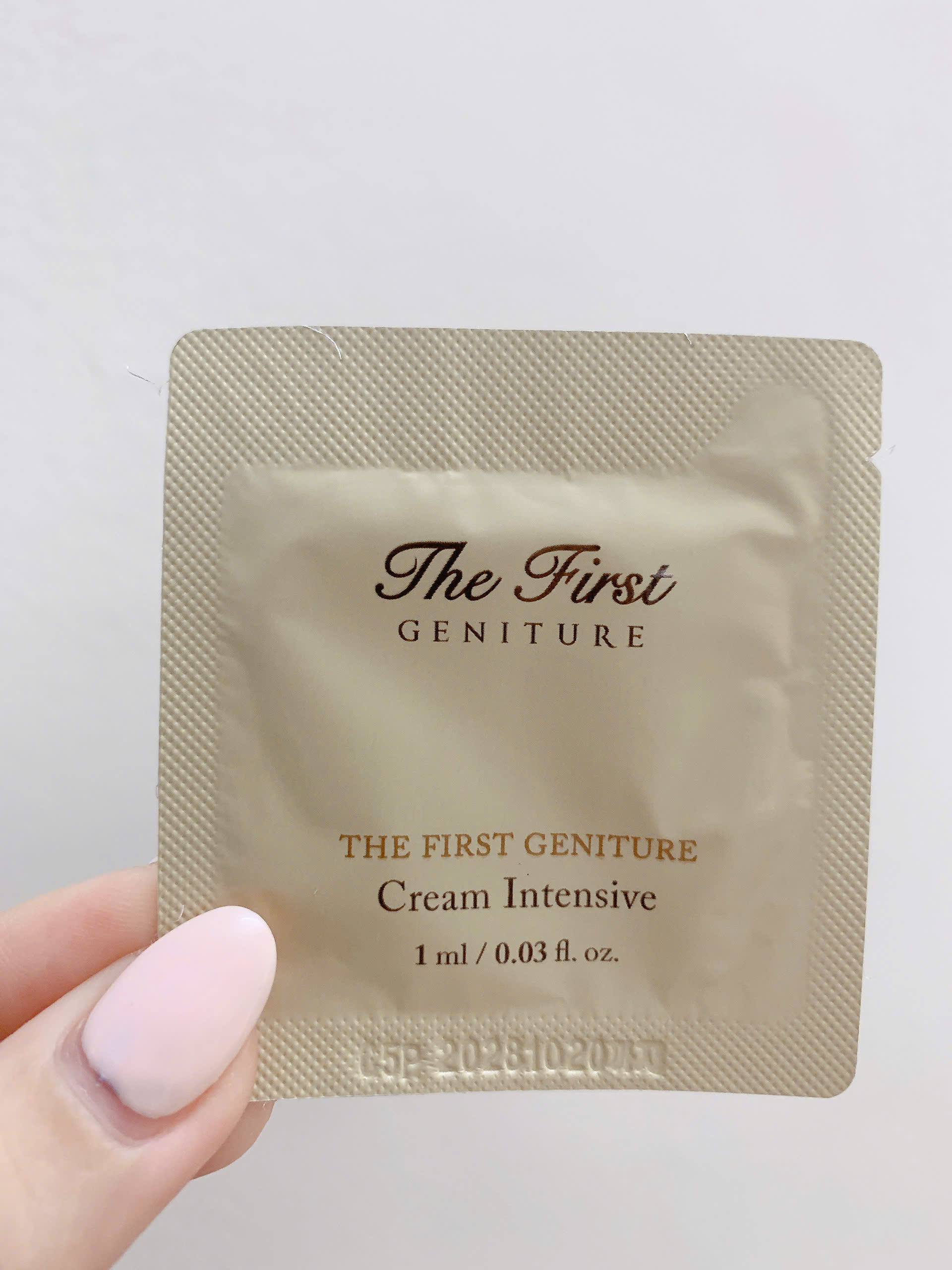 Combo 30 gói kem dưỡng tái sinh da OHUI THE FIRST GENITURE Cream Intensive 1ml