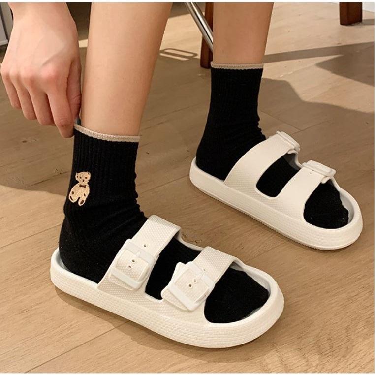 Dép Bánh Mì 2 Quai Khoá Cạnh Cực đẹp