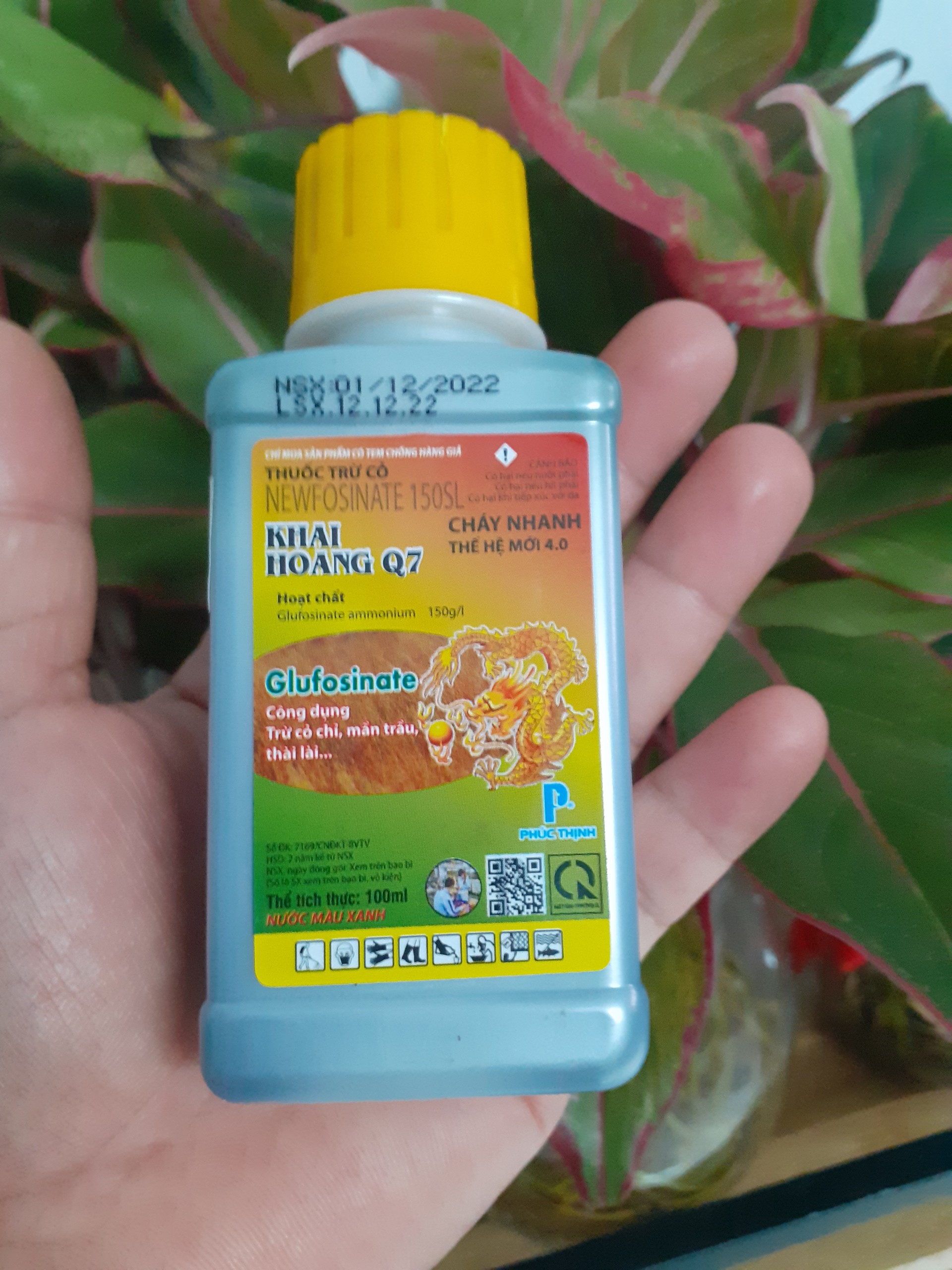 Chai 100ml Chế phẩm trừ cỏ khai hoang Q7