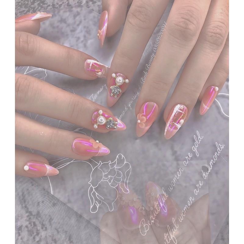 Nail Box Thiết Kế _ đính charm gấu _ thiết kế hót trend _phom bầu