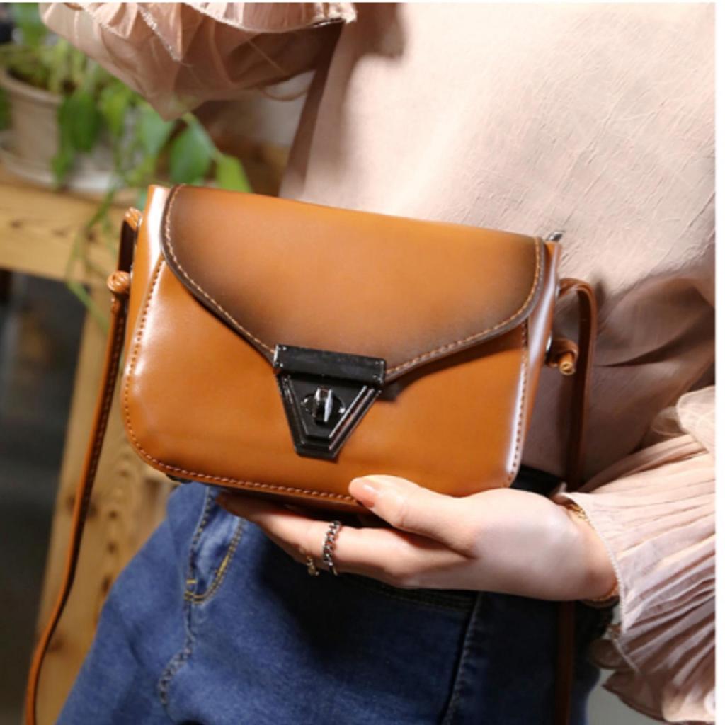 Túi nữ thời trang phong cách Hàn Quốc 208153 tặng túi đựng bút tiện lợi