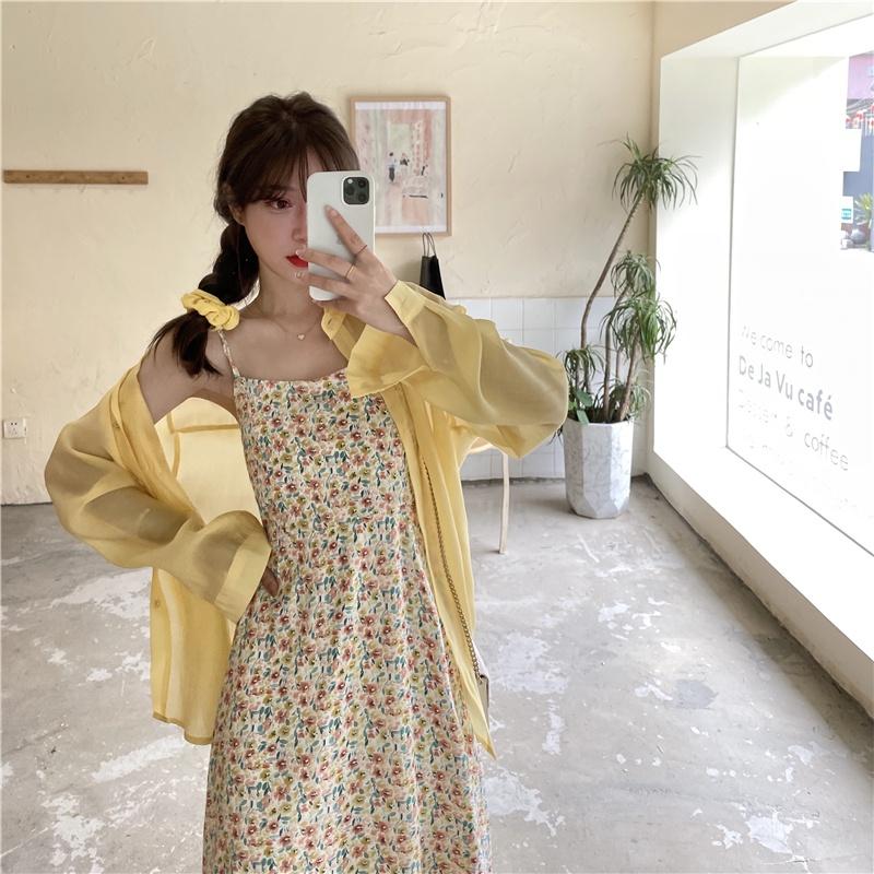 Đầm 2 dây hoa nhí vàng và hồng