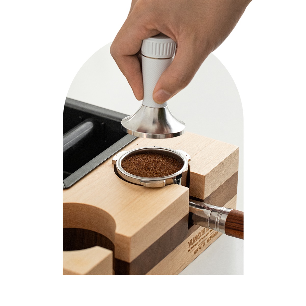 Tamper nén cà phê 2 trong 1 có kim khuấy đảo cà phê 58.3mm CAFE DE KONA