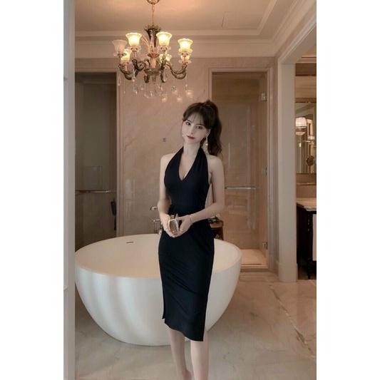 Đầm ôm đen cổ yếm chất liệu co giãn