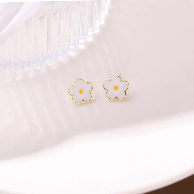 Khuyên tai bông hoa nhỏ 5 cánh - Arora boutique