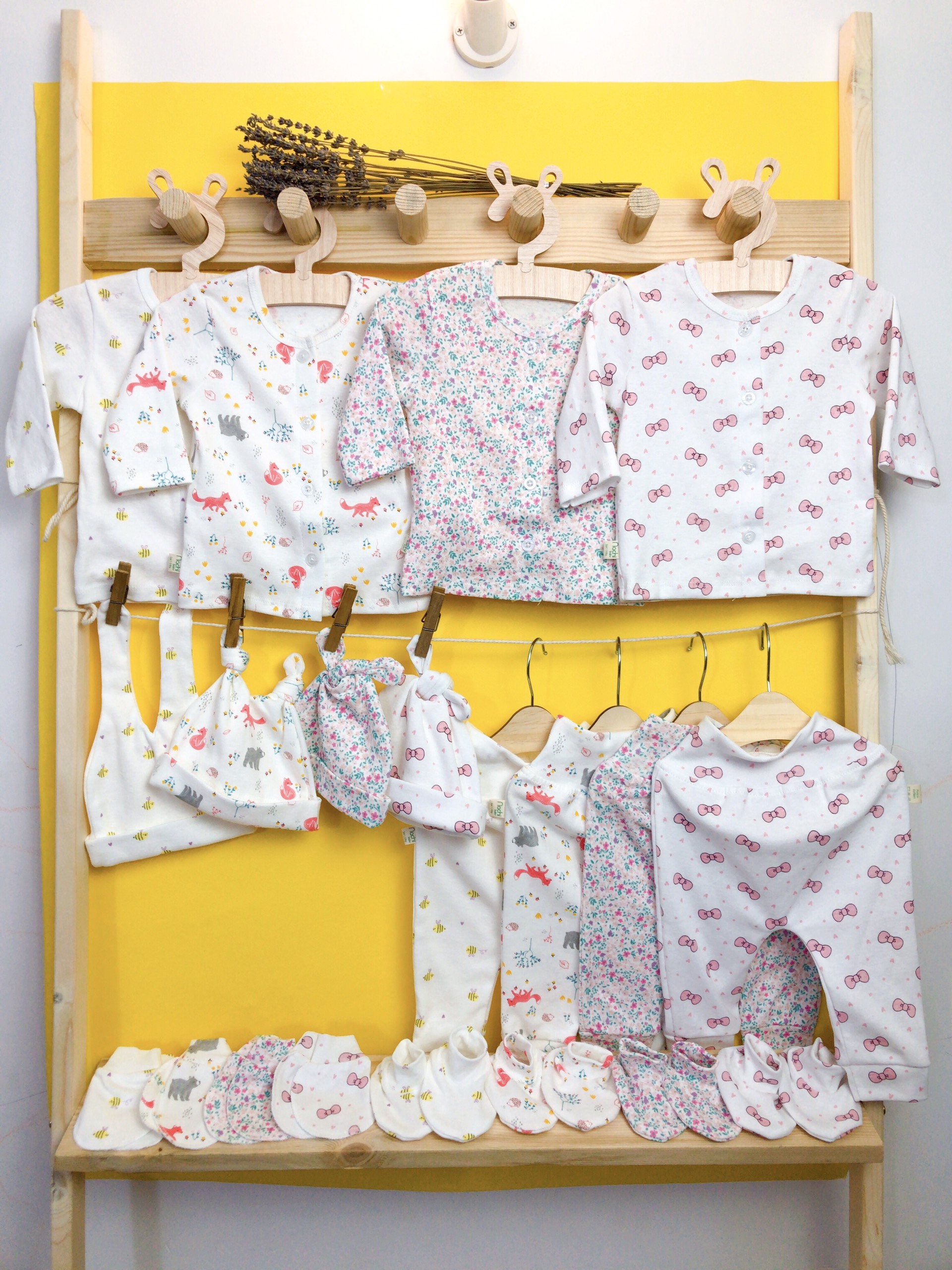 Sỉ lẻ Set quần áo sơ sinh thun cotton xuất dành cho bé sơ sinh đến 3 tháng mẫu quần cạp thun