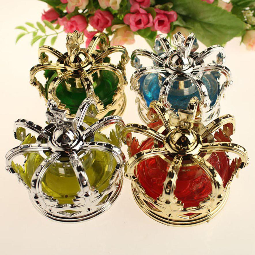 Nước Hoa Hình Vương Miện Trang Trí Cho Xe Hơi