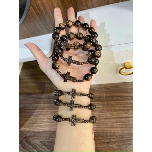 Vòng chuỗi trầm hương mân côi sánh chìm