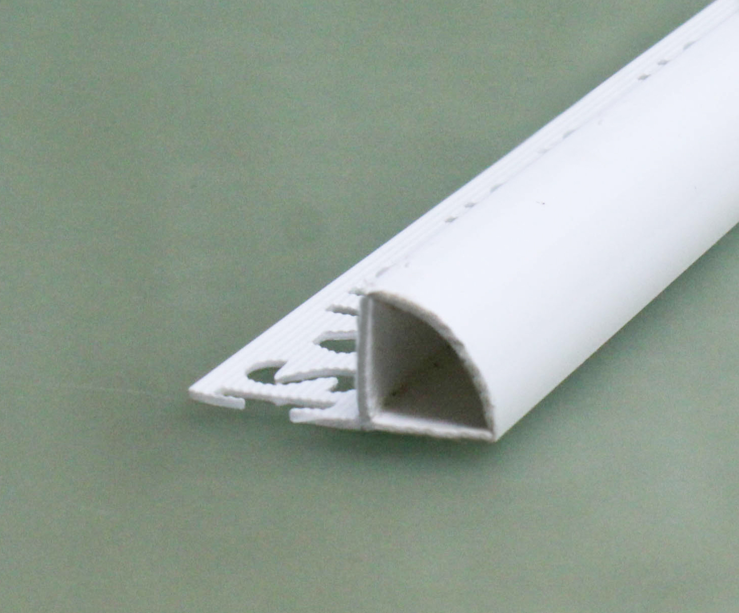 NẸP NHỰA ỐP GÓC VÀ VIỀN GẠCH MEN PS 618-25