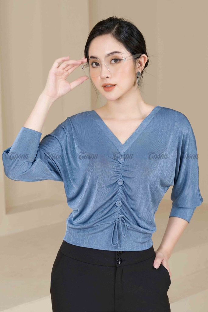 Áo saquin xanh, dáng tay liền nhún ngực đính cúc Toson 19905X01