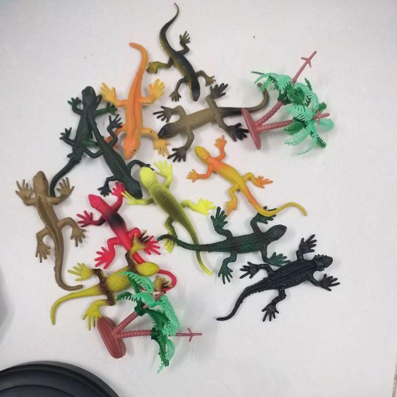 Bộ 12 Đồ Chơi Tắc Kè Safari Hoang Dã Vacimall ANIMAL WORLD cho bé trên 3 tuổi