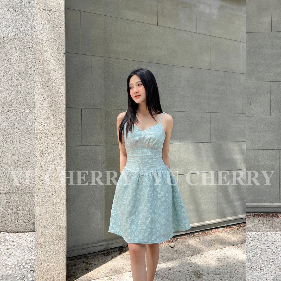 YU CHERRY | Đầm V Neck Cami Dress YD154