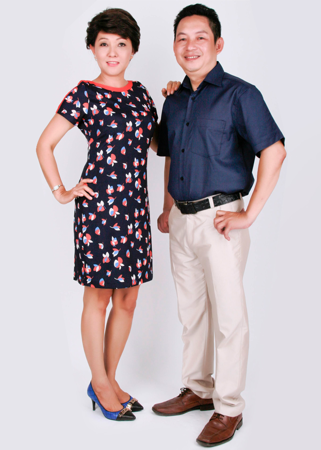 Đầm Voan Hoa Nền Cổ Cam UGETHER UPAR31 Size M