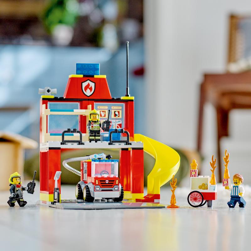 Đồ Chơi Lắp Ráp LEGO City Trạm Và Xe Cứu Hỏa 60375