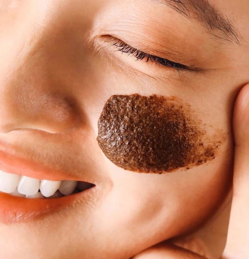 Kem Tẩy Da Chết Chiết Xuất Cà Phê Đắk Lắk Cocoon Dak Lak Coffee Face Polish