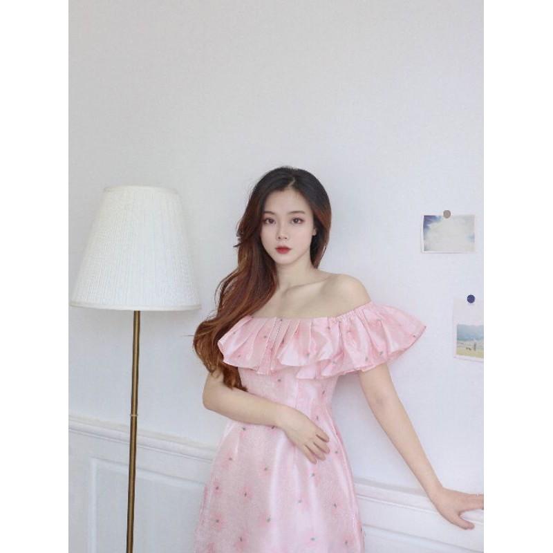 Đầm WONDERHOUSE trễ vai vải hoa ánh kim