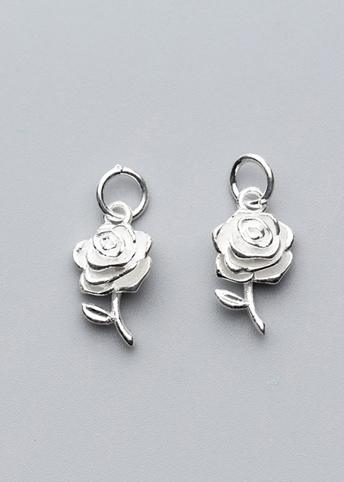 Combo 2 cái charm bạc mặt hoa hồng treo - Ngọc Quý Gemstones