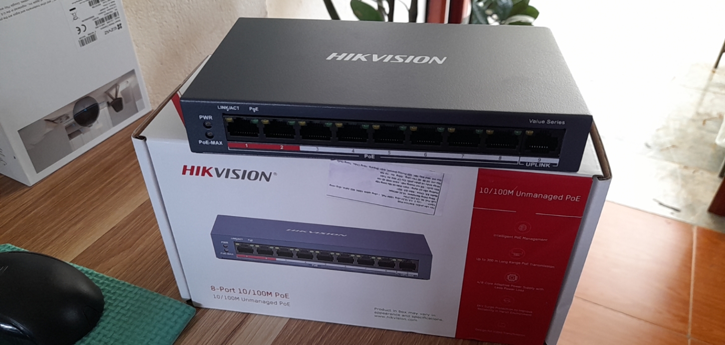 DS-3E0109P-E/M POe. Switch mạng 8 cổng Hikvision DS-3E0109P-E/M. Vỏ sắt sơn tĩnh điện , PoE 100M, 1 cổng uplink 10/100M , layer 2, chống sét 4KV