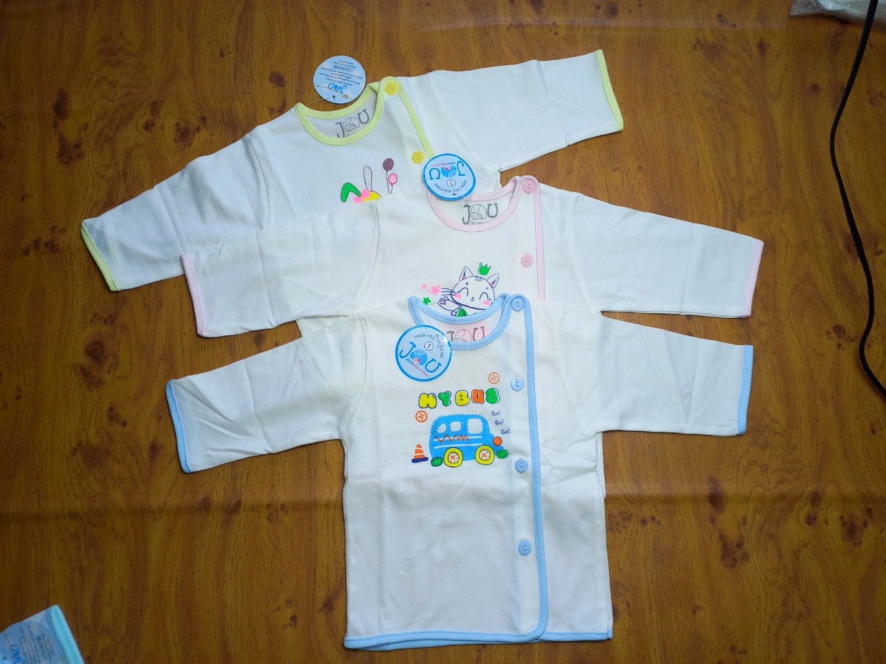 Áo sơ sinh Tay Dài bác sĩ trắng JOU, chất vải cotton 100% cao cấp mềm, mịn, thoáng mát cho bé từ 3-10 kg