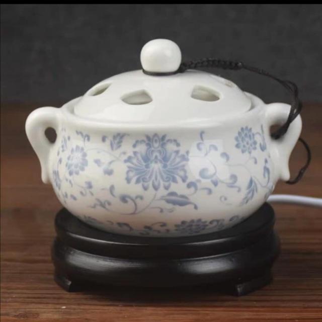 Lò xông trầm hương bằng điện