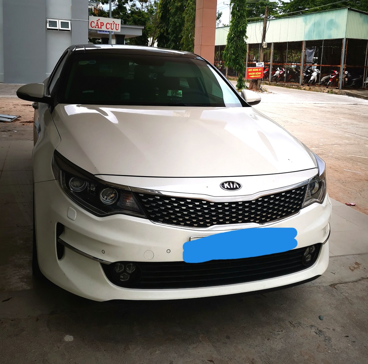 Thảm lót sàn xe ô tô Kia Optima 2016 đến 2020 Nhãn hiệu Macsim chất liệu nhựa TPV cao cấp