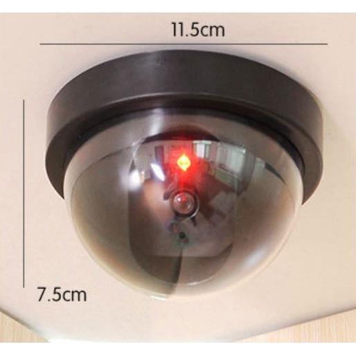 Camera mô hình chống trộm có đèn lel màu đỏ nhấp nháy như camera thật.