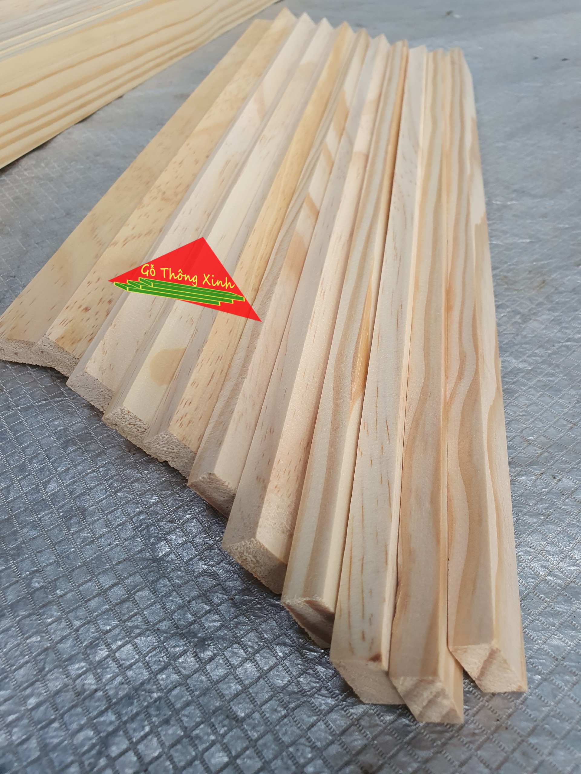Thanh gỗ thông dày 1cm,rộng 2cm,dài 50cm dùng làm nẹp chỉ,khung viền,đóng chuồng thú cưng,đóng kệ giày,decor,DIY