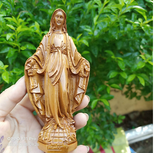 Tượng gỗ Đức Mẹ gỗ bách xanh cao 15CM