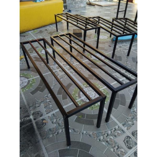 Kệ kê chậu ban công sân thượng: Dài 120cm.Rộng 25cm. Cao 30cm.4 chân. Hộp thép 2*2cm