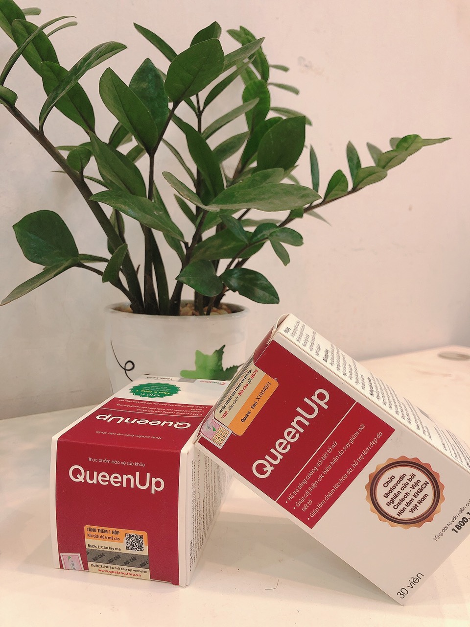 Combo 2 hộp QueenUp