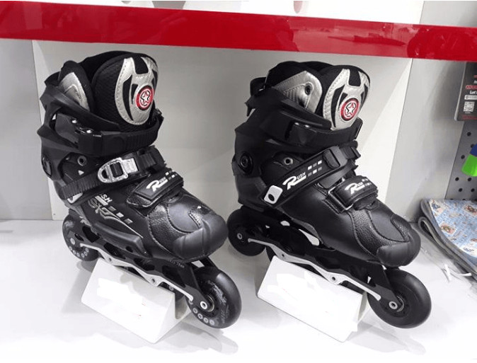 Giày Trượt Patin Stardragon D8 - thiết kế chắc chắn, năng động, thoải mái an toàn khi sử dụng, màu sắc năng động khỏe khoắn , đưa lại cho người chơi trải nghiệm thú vị hấp dẫn.