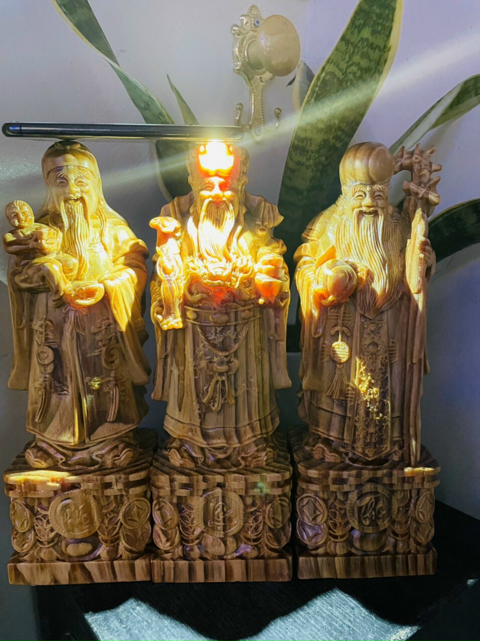 Bộ tượng phật tam đa phúc lộc thọ bằng gỗ huyết long mọng dầu đẹp long lanh cao 50×15×12cm