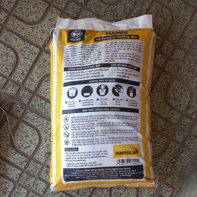 Đất trồng rau và hoa Namix (All Purpose Potting Mix) 20dm3 (14kg)