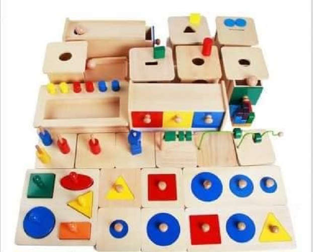 Trọn bộ Set 20 món giáo cụ cho trẻ từ 0-3 tuổi