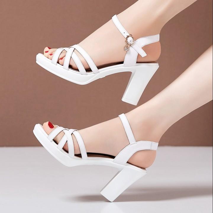 Sandal nữ quai mảnh gót vuông CG13