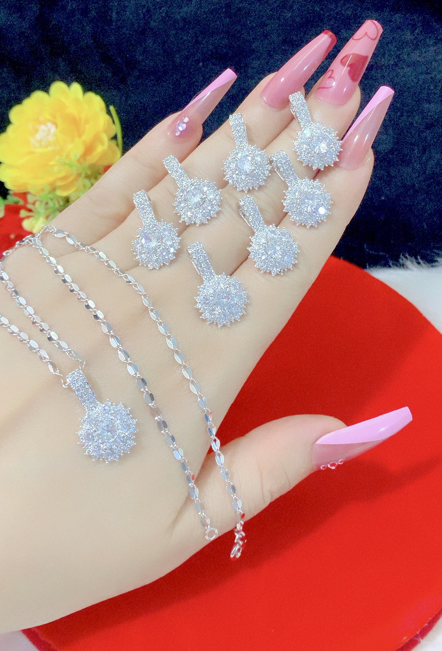 Dây chuyền nữ mặt xoàn mạ bạch kim siêu xinh