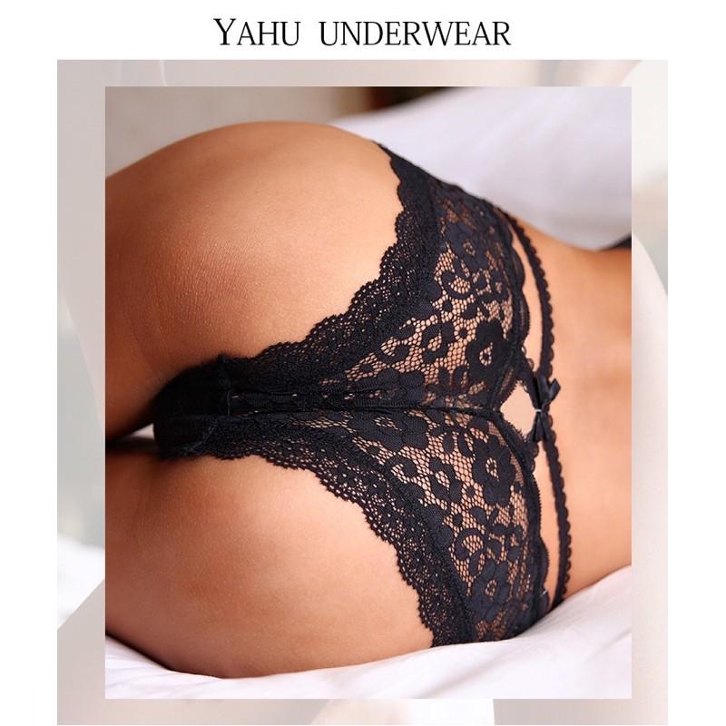 Quần lót ren sexy vạt đen chéo mông