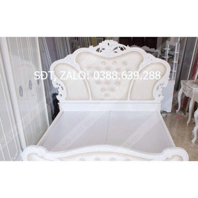 Giường tân cổ điển