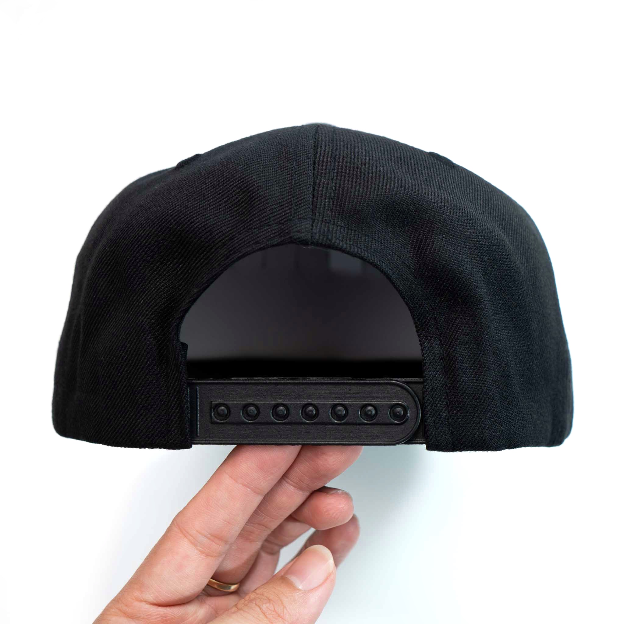 Nón snapback thêu nổi logo chữ H font chữ cổ điển chất lượng cao fom cứng đứng fom không móp méo