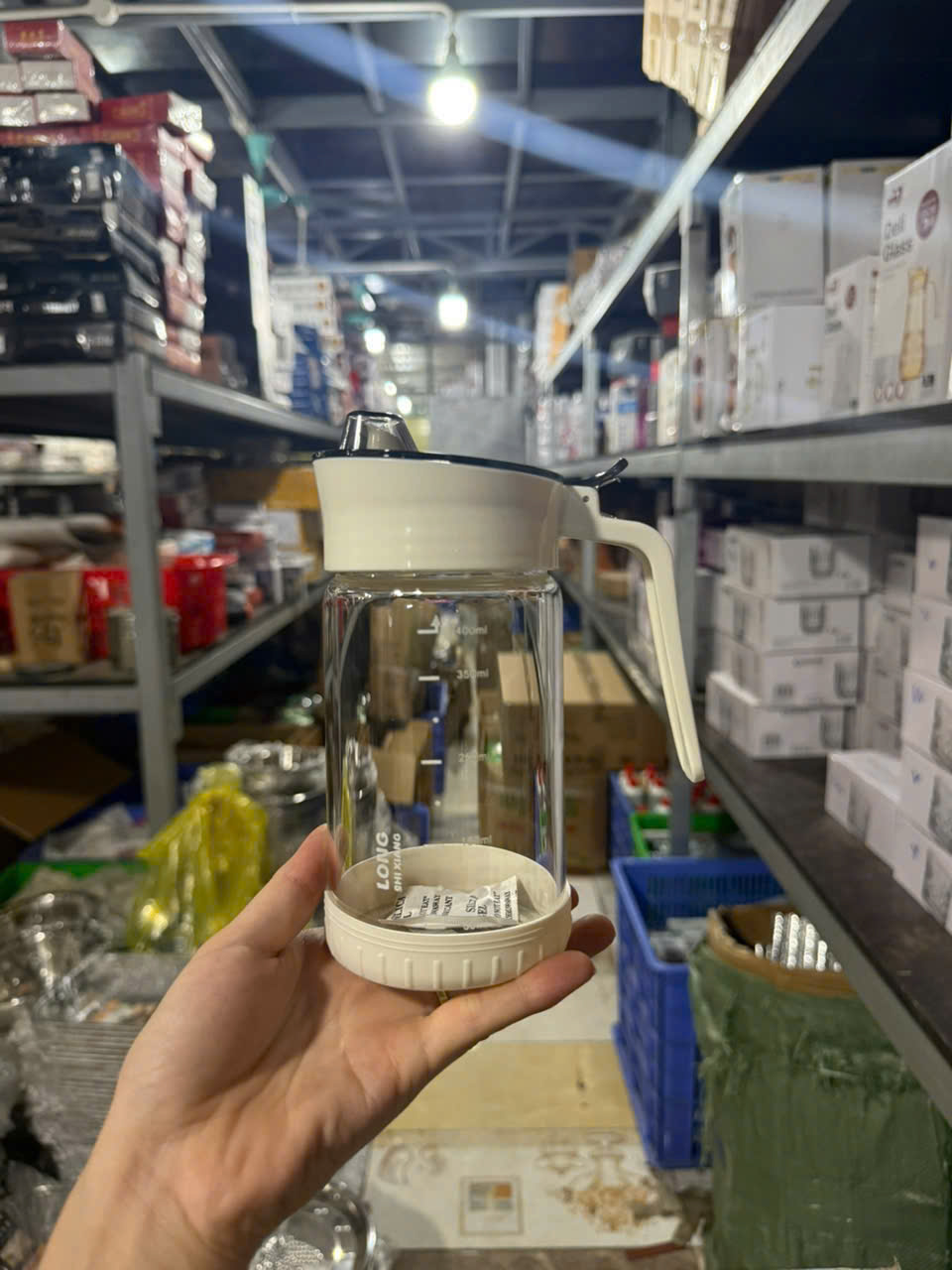 Bình Thủy Tinh Rót Dầu Ăn/Nước Mắm Có Vòi &amp; Phễu Tích Hợp – Dung Tích 500ml – Chai Đựng Gia Vị Thông Minh, Chịu Nhiệt, Có Vạch Chia- HÀNG CHÍNH HÃNG MINIIN
