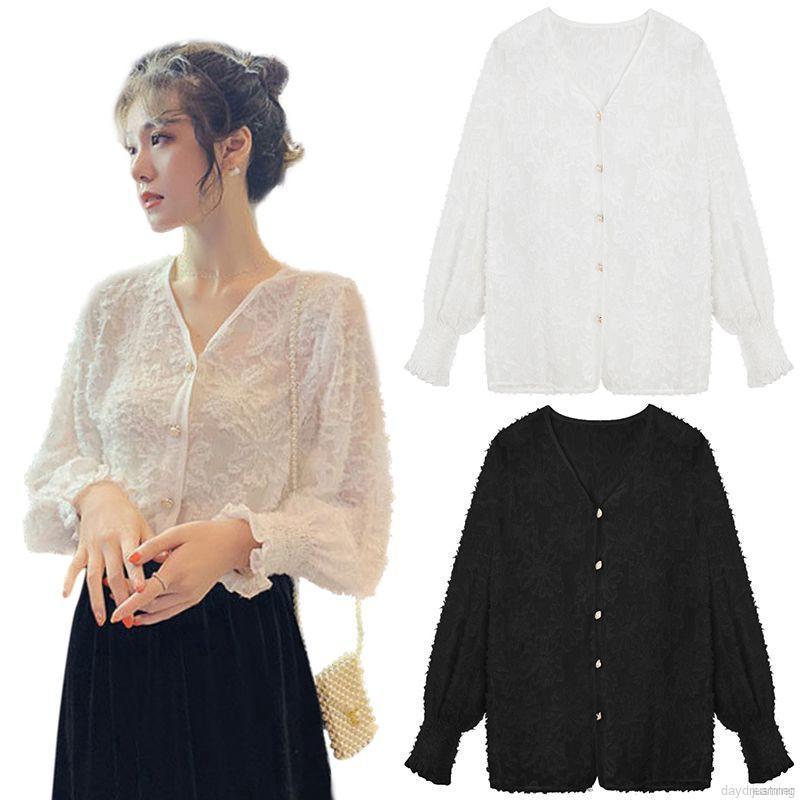 Áo kiểu tay dài phối nút thiết kế cổ chữ V thanh lịch