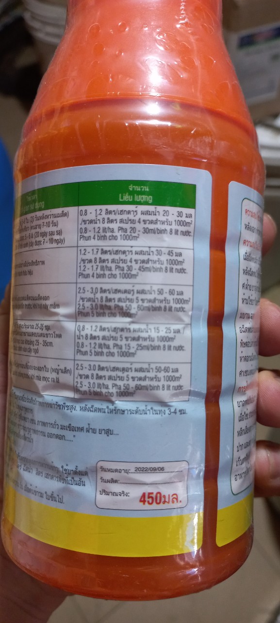 Diệt cỏ lưu dẫn 2.4d. chai 450ml diệt cỏ tận gốc.