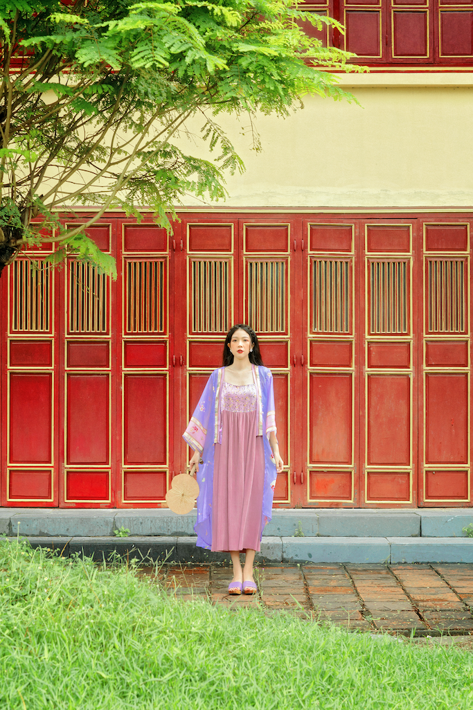 Sumire Store Áo khoác in Hoa Niên Ca - Tím