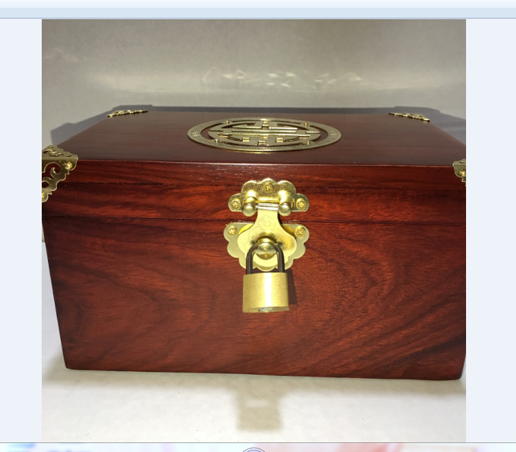 Hộp đựng trang sức - hộp đựng con dấu mặt chữ thọ vàng bằng gỗ hương size 19cm - kèm khóa mini