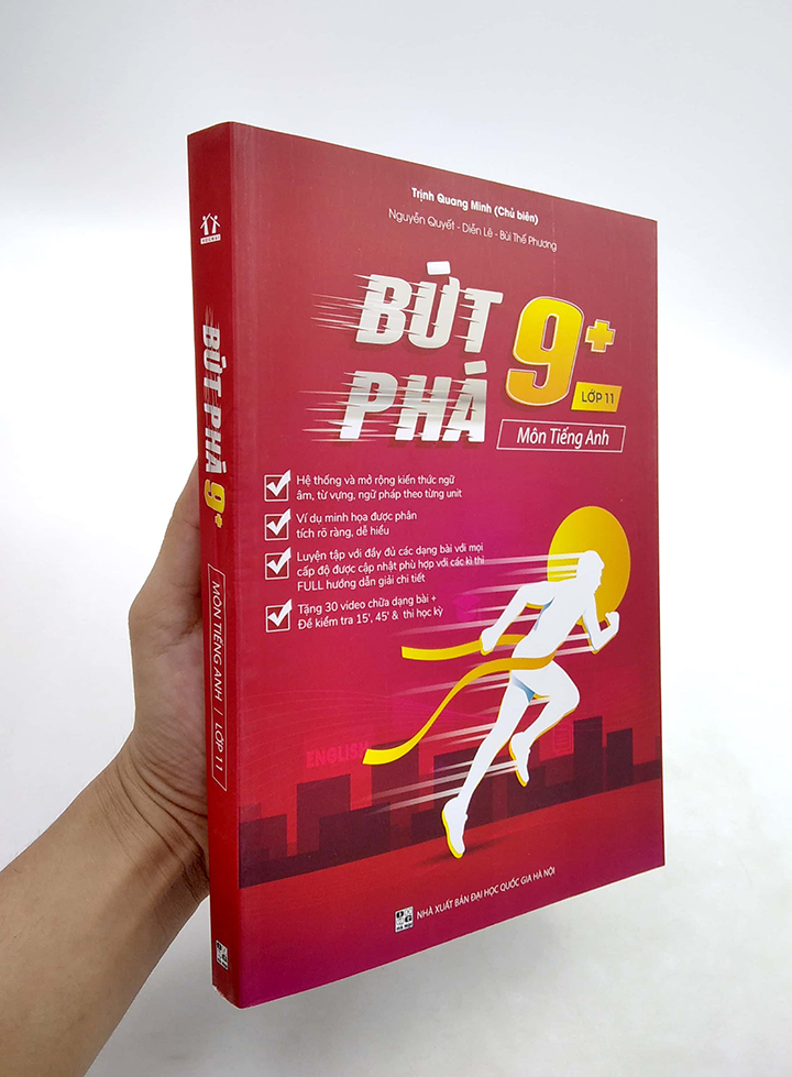 Sách Bứt phá 9+ môn Tiếng anh lớp 11